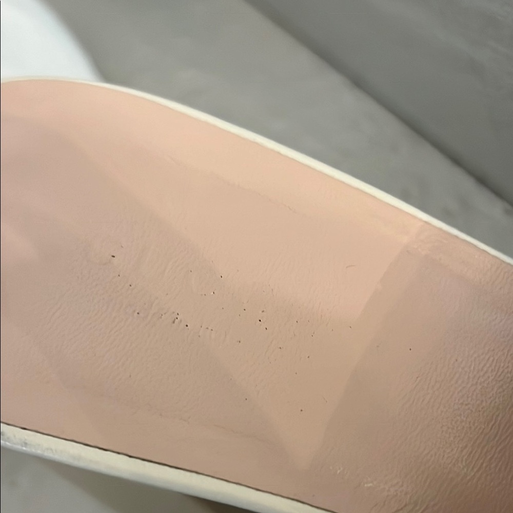 Gucci leather slides with gold double GG hardware .size 39 - Picture 11 of 15